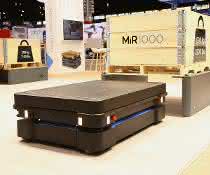 Transport robot premiere: MiR shows its most powerful model