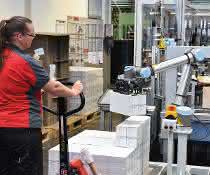 UR erstmals auf der Logimat: Cobots zum Ausprobieren