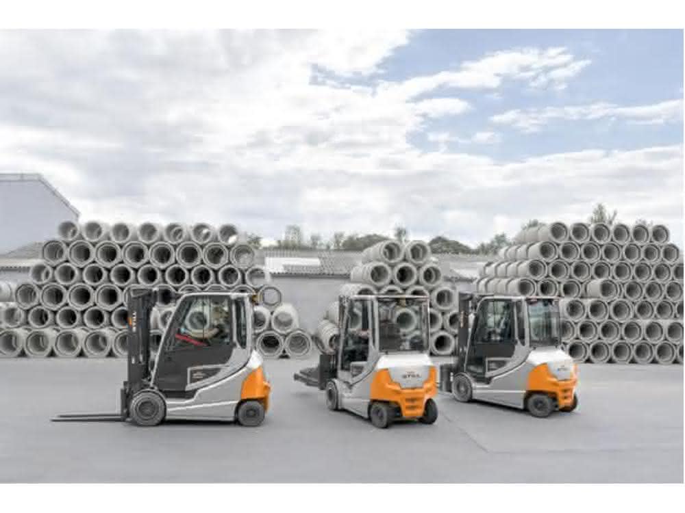 Electric forklift