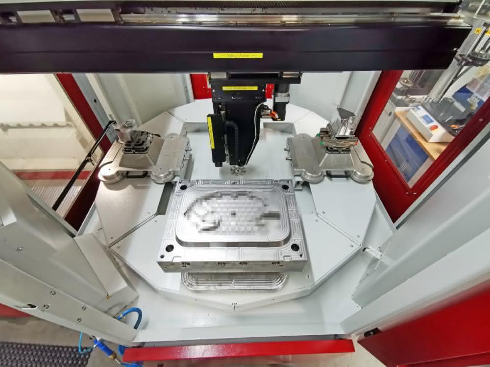 Quadruple pallet changer