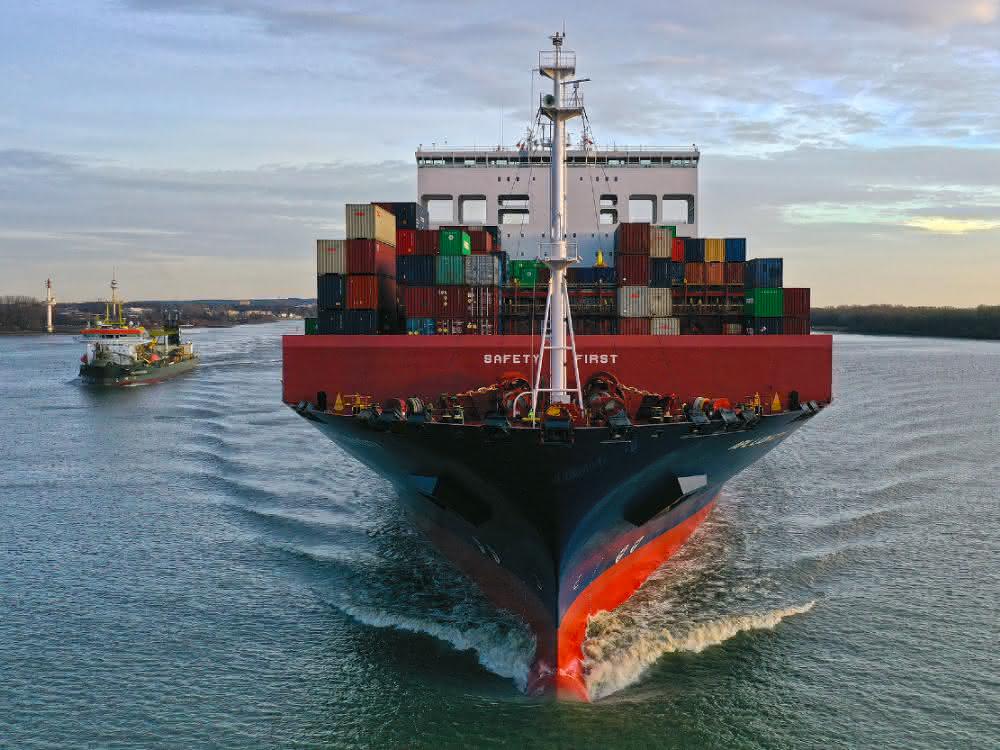 Port of Hamburg Seaborne cargo handling