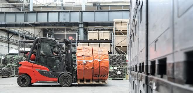 From materialfluss 1-2/2020: New forklift generation from Linde MH