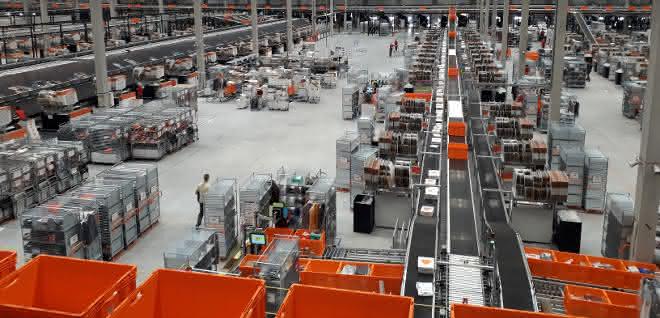 TGW equips Zalando's new logistics center TGW equips Zalando's new logistics center