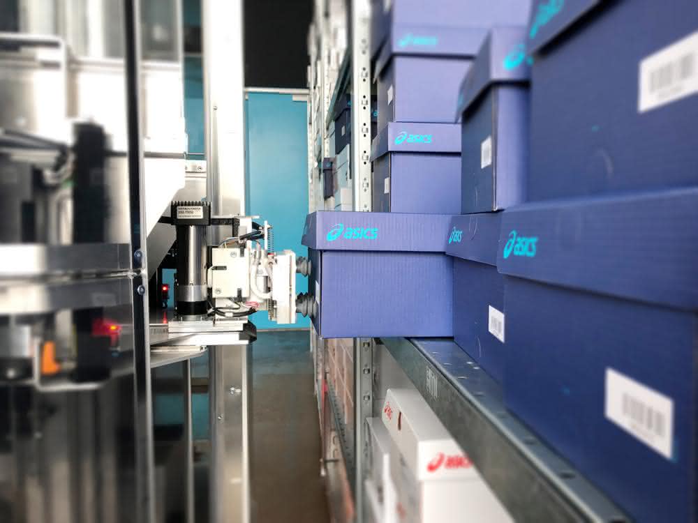 Asics relies on the TORU picking robot from Magazino