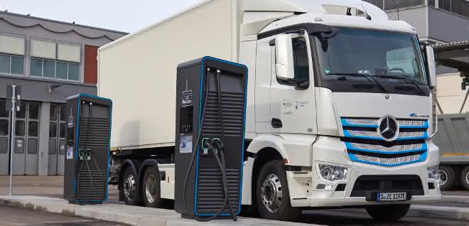Global initiative for electric truck charging infrastructure