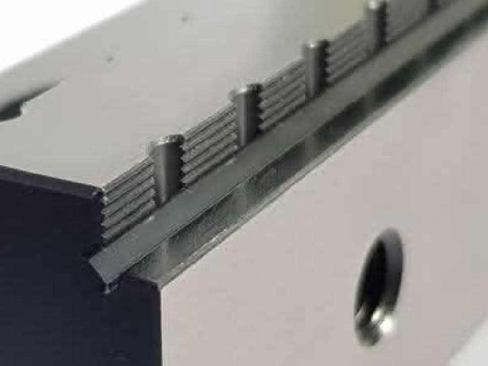 Clamping jaws