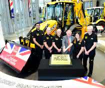 750.000ster JCB-Baggerlader läuft vom Band