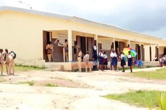 Schule in Galebre