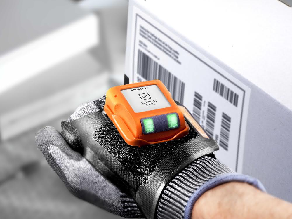 ProGlove introduces new glove scanner with display ProGlove introduces new glove scanner with display