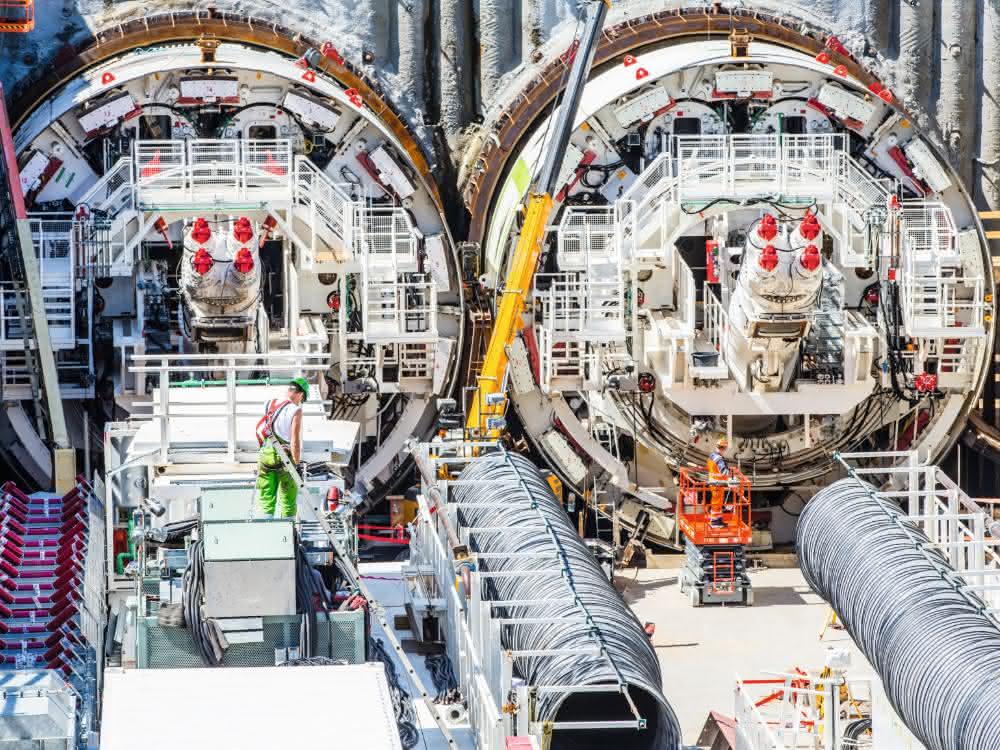 Vier Tunnelnbohrmaschinen sorgen für Tempo