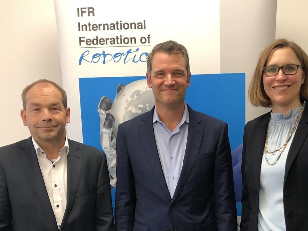 Armin Schlenk, Chairman IFR Marcom Group; Milton Guerry, IFR President; Susanne Bieller, IFR General Secretary