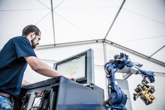 Forschungsprojekt Robonet 4.0: Kollege Roboter wird Handwerker