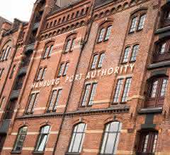 Port of Hamburg defers rents and fees to the port industry Port of Hamburg defers rents and fees to the port industry