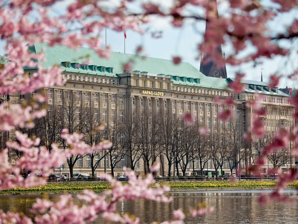 Kühne Holding jetzt größter Aktionär von Hapag-Lloyd