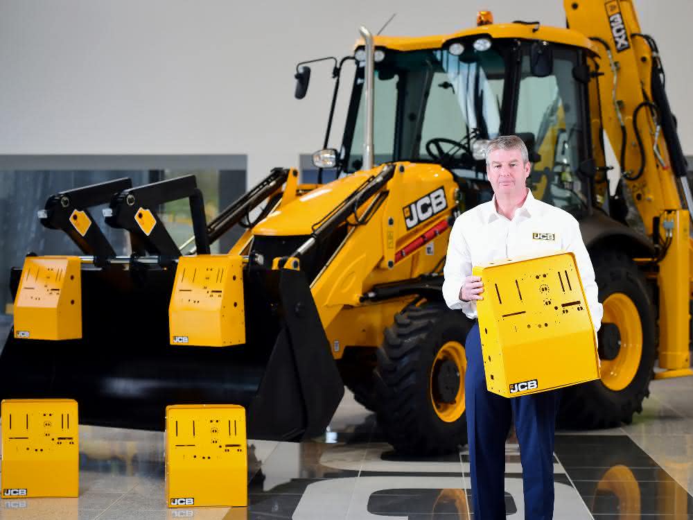 JCB plant Produktion von Gehäusen für Beatmungsgeräte