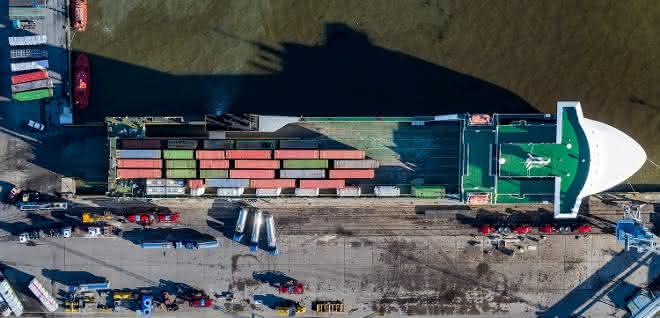 New shipping service gives breakbulk a boost in Rotterdam