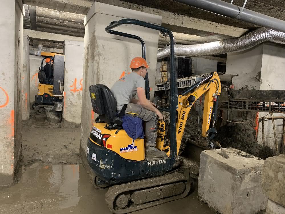 Kompaktes Equipment: Minibagger Hyundai HX10A bewährt sich