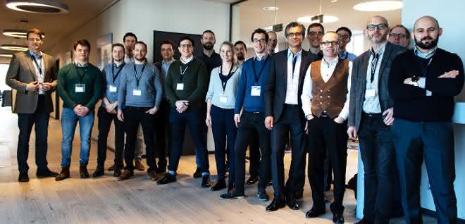 Smart Services simulation platform: Kick-off for research projects