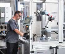 Collaborating robots in production