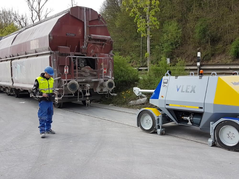 2-Wege-Fahrzeug VLEX jetzt bis 600 Tonnen Zuglast