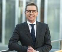 Christian Dummler für weitere fünf Jahre CFO bei Zeppelin