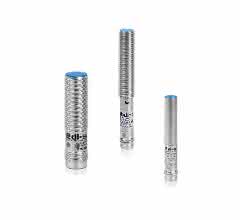 With IO-Link: Proximity sensors detect different components