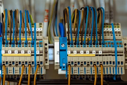ZVEI-Umfrage: Corona-Krise: Auftragseinbruch in der Elektroindustrie
