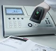 Bild zeigt Spektralphotometer 7500 und Barcodescanner