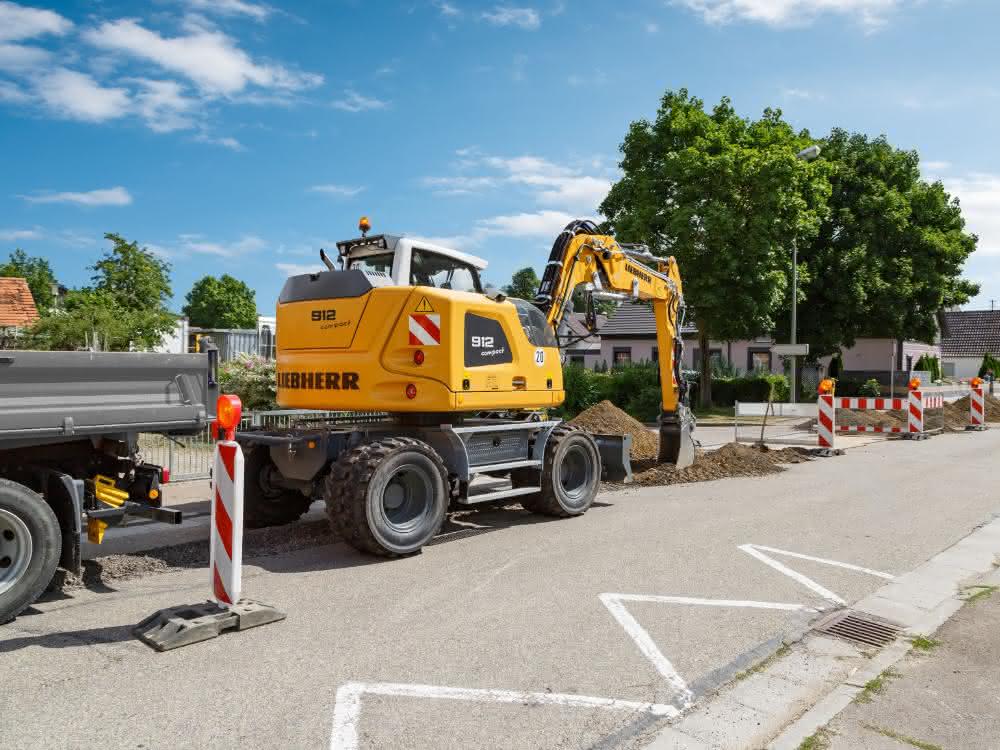 Liebherr präsentiert neue Compact-Mobilbagger