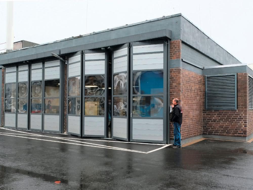 Deutz relies on folding doors from Efaflex