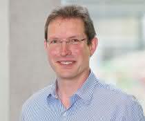 Prof. Dr. Falk Schreiber leitet an der Universität Konstanz die Arbeitsgruppe Informatik in den Lebenswissenschaften. Prof. Dr. Falk Schreiber.