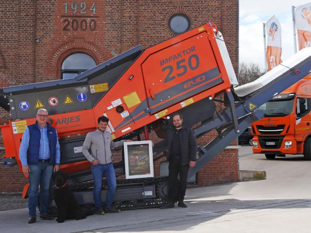 Zweiwellenzerkleinerer: Arjes liefert 500. Impaktor 250 EVO aus