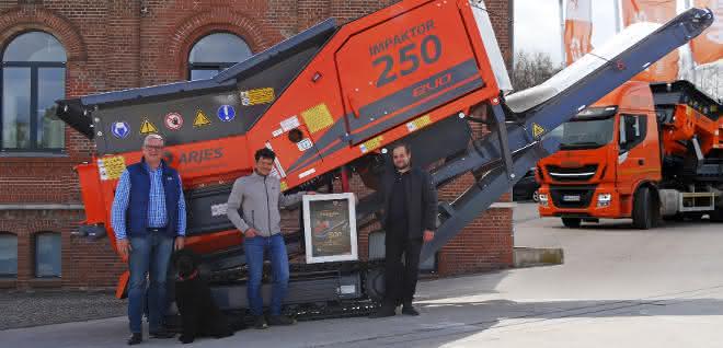 Zweiwellenzerkleinerer: Arjes liefert 500. Impaktor 250 EVO aus