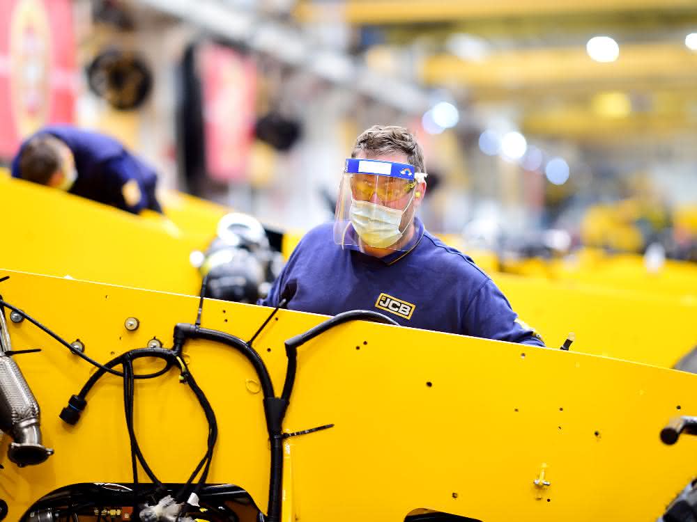 JCB nimmt Produktion wieder auf