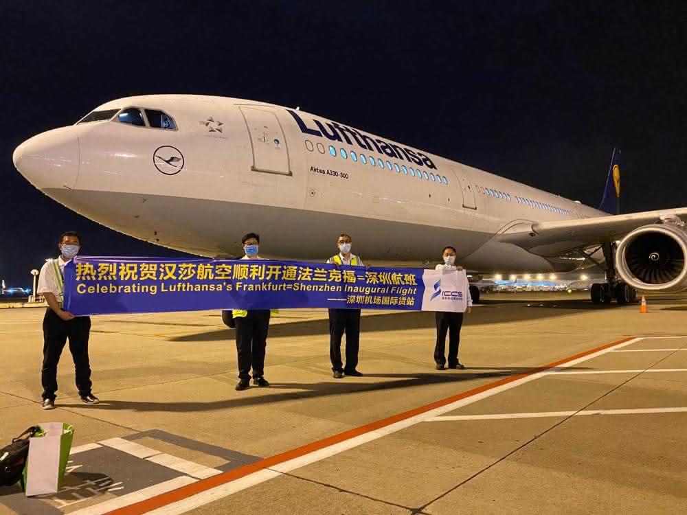 First cargo flight from Shenzhen takes off