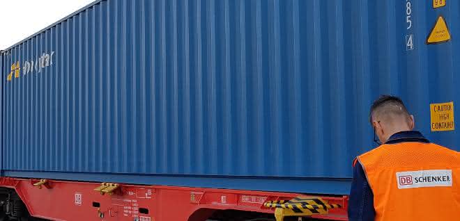 DB Schenker supplies protective equipment for Lombardy