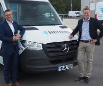 Mercedes-Benz Vans hands over 15 eSprinters to Hermes Germany Mercedes-Benz Vans hands over 15 eSprinters to Hermes Germany