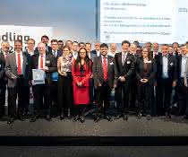Preisverleihung des handling award 2019 Gruppenfoto Preisverleihung handling award 2019