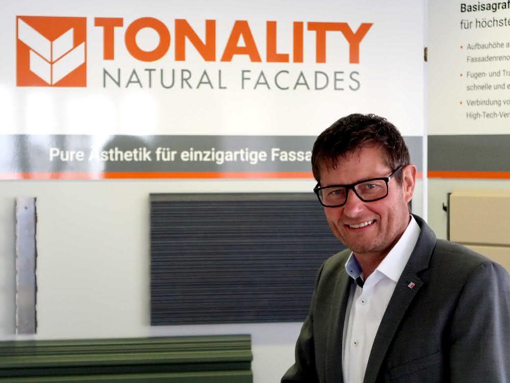 Tonality: Fassadenexperte an Bord