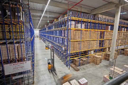 Automated intralogistics to combat hoarding