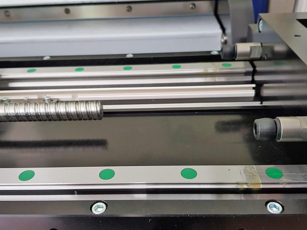 Damping technology: Effectively prevent impacts in end positions