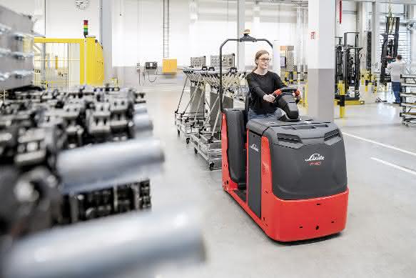New tow tractor series from Linde Material Handling