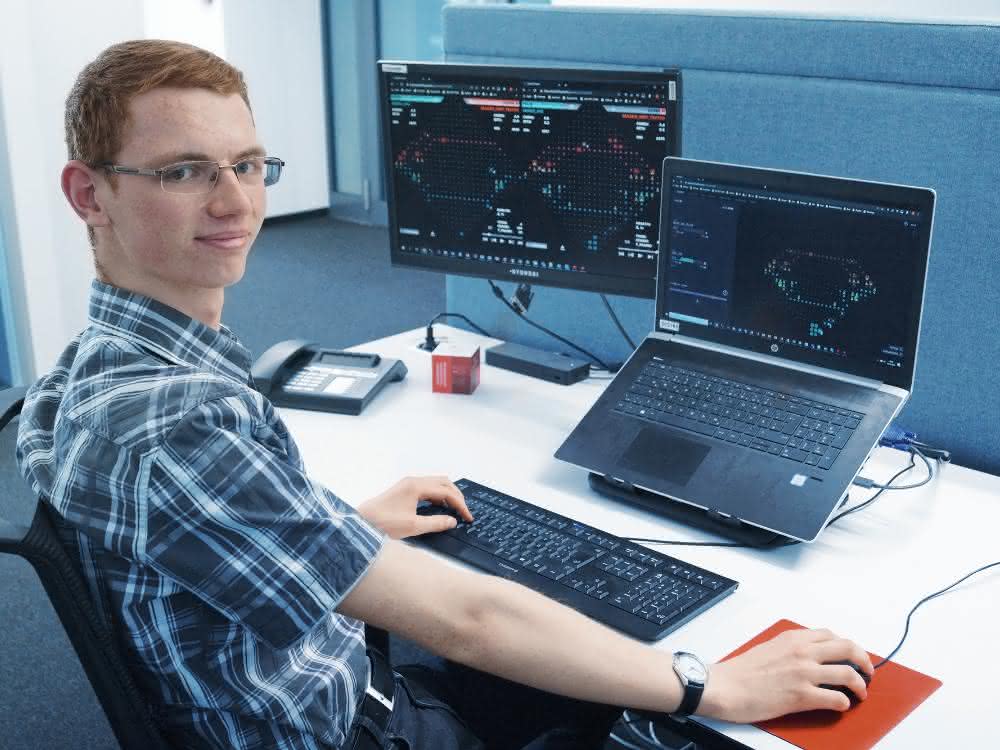 viastore apprentice Felix Richter wins international competition