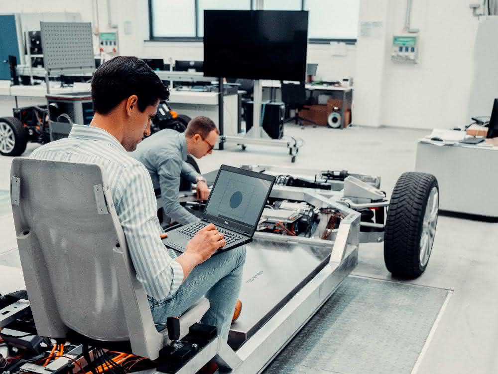 VanAssist builds the autonomous delivery vehicle of the future
