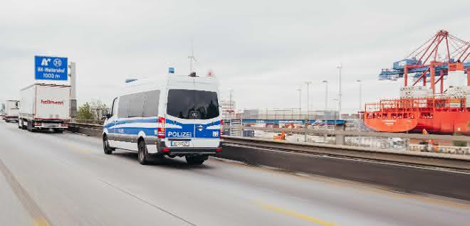 Hellmann transports 3 million masks for Berlin state government