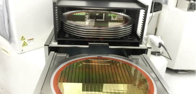 Production of silicon wafers