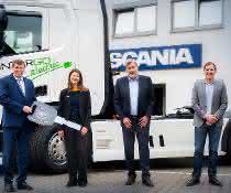 Contargo takes delivery of overhead line hybrid trucks for test track