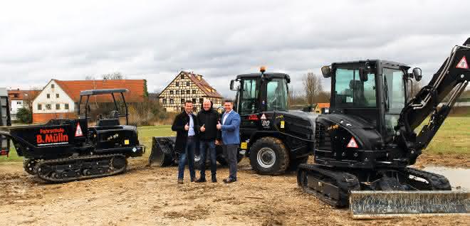 Baugeräte-Fahrschule mit kompakten Maschinen