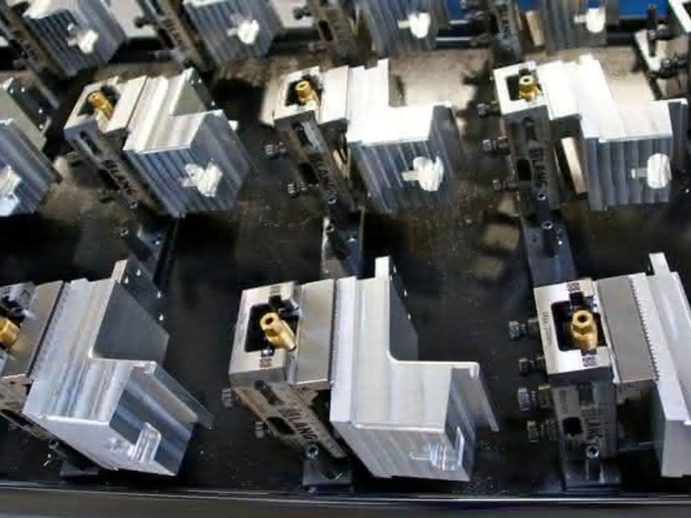 Speed-controlled compressor