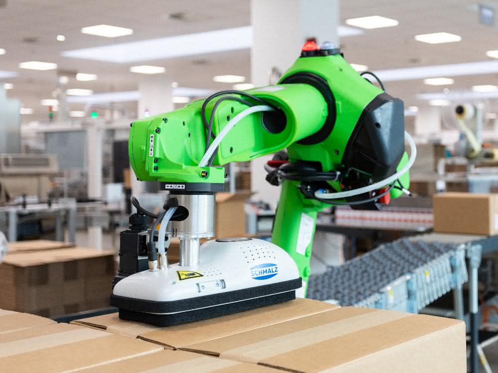 Cobot mit Schmalz-Vakuumsauggreifer